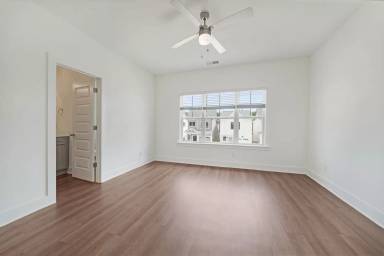 Main picture of 148 Huntley Dr