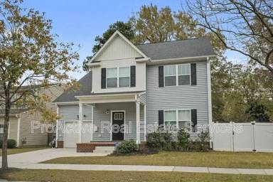 Main picture of 3026 Peronne Ave