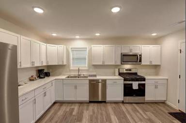 Main picture of 10008 Aspen Ln