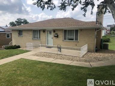 Main picture of 2652 Skyline Dr