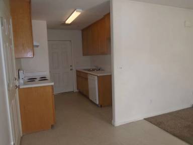 Main picture of 616-620 W Day Ave