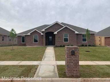 Main picture of 2805 Daytona Ave