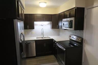 Main picture of 59 W Tulane Rd