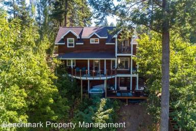 Main picture of 20535 N Pinehurst St