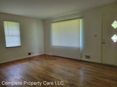 Main picture of 1219 W 9th St