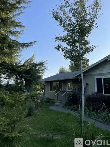 Main picture of 1046 Mayfair Ln