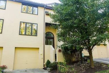 Main picture of 1104 W Ridge Rd