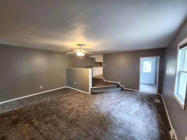Main picture of 800 Pulaski St