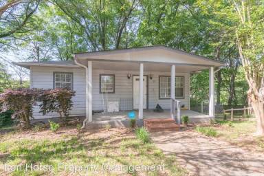 Main picture of 195 Royal Ct