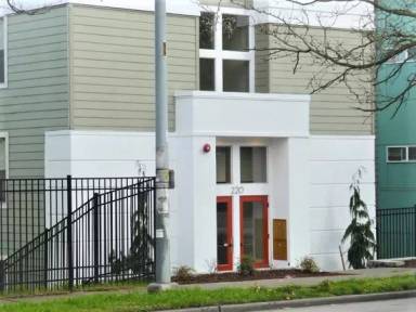 Main picture of 220 23rd Ave E