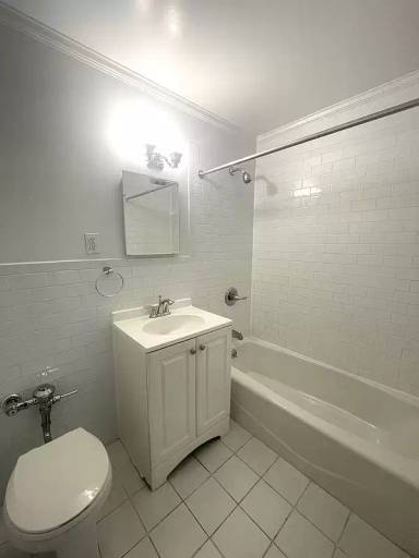Main picture of 14467-77-87 41st Ave Apartments
