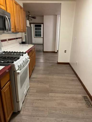 Main picture of 154 N Franklin St