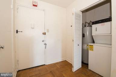 Main picture of 2601 Parkway Condominiums