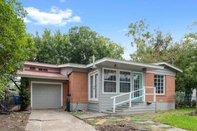 Main picture of 1500 Romeria Dr