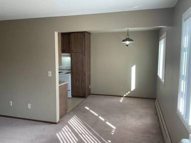 Main picture of 330 Annapolis St W
