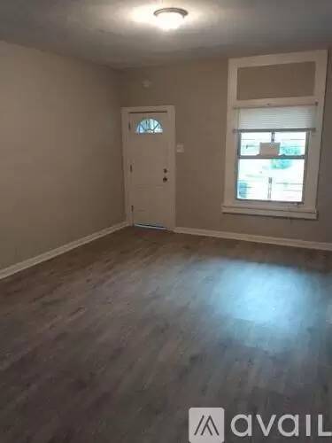 Main picture of 2822 Winchester St