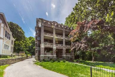 Main picture of 332 W Hortter St