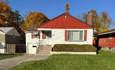 Main picture of 825 E 35th Ave