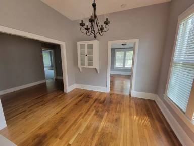 Main picture of 921 Spring Garden St