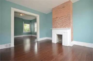 Main picture of 3383 Milwaukee St