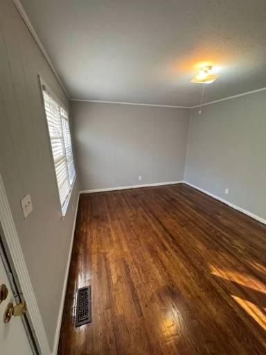 Main picture of 2810 18th Ave