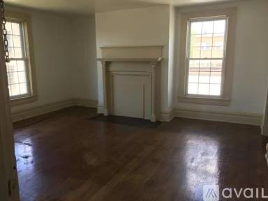 Main picture of 211 Walnut St