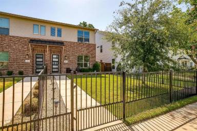 Main picture of 207 Athenia Dr