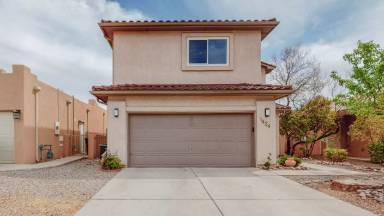 Main picture of 1424 Bridle Wood Rd NE