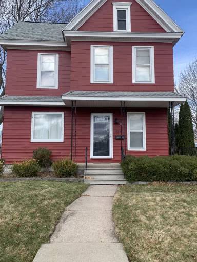 Main picture of 824 State St