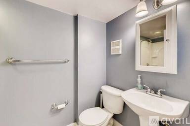 Main picture of 3106 E Lombard St