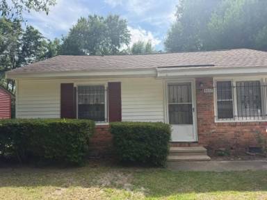 Main picture of 5007 Higgins St
