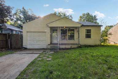 Main picture of 4933 S Detroit Ave