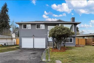 Main picture of 23235 110th Pl SE