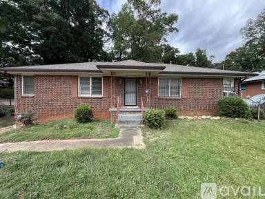 Main picture of 2081 Brewer Blvd SW