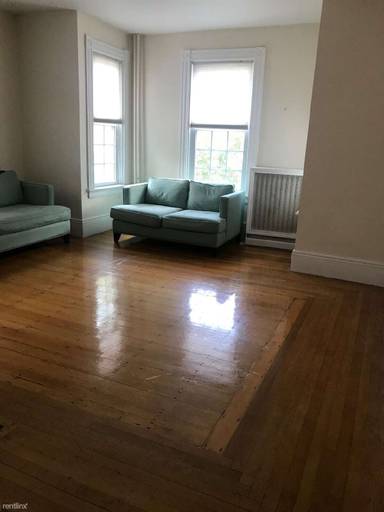 Main picture of 256 Lowell Ave