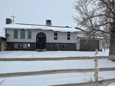 Main picture of 1561 N Mink Farm Rd