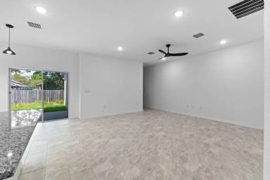 Main picture of 2896 Lingo Ln
