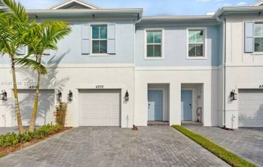 Main picture of 4400 Boatman St