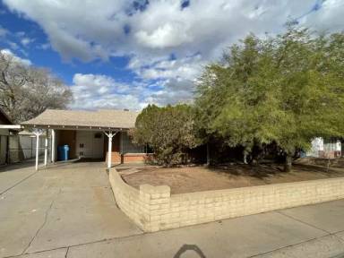 Main picture of 2910 W Rose Ln