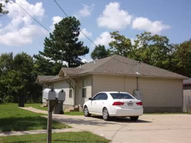 Main picture of 2404 Court St