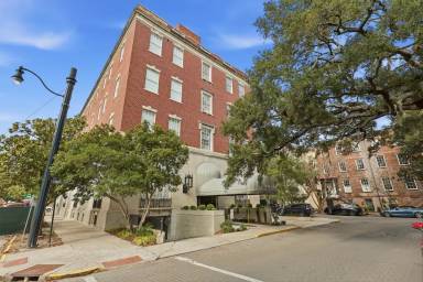 Main picture of 321 Abercorn St