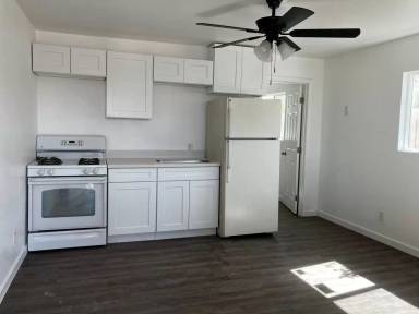 Main picture of 1231 S 31st Ave
