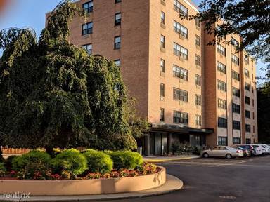 Main picture of 2348 Linwood Ave