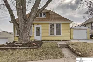 Main picture of 2513 S 31st St