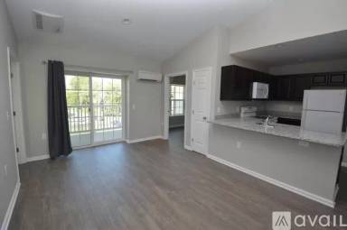 Main picture of 460 Main St
