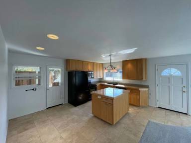 Main picture of 409 Oahu St
