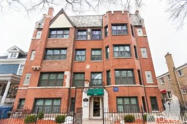 Main picture of 4614 N Paulina St