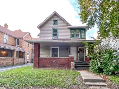 Main picture of 804 W Ashland Ave