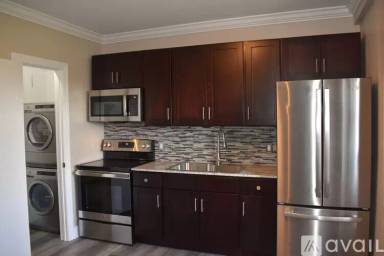 Main picture of 147 W Gray St