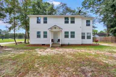 Main picture of 548 E Orange St